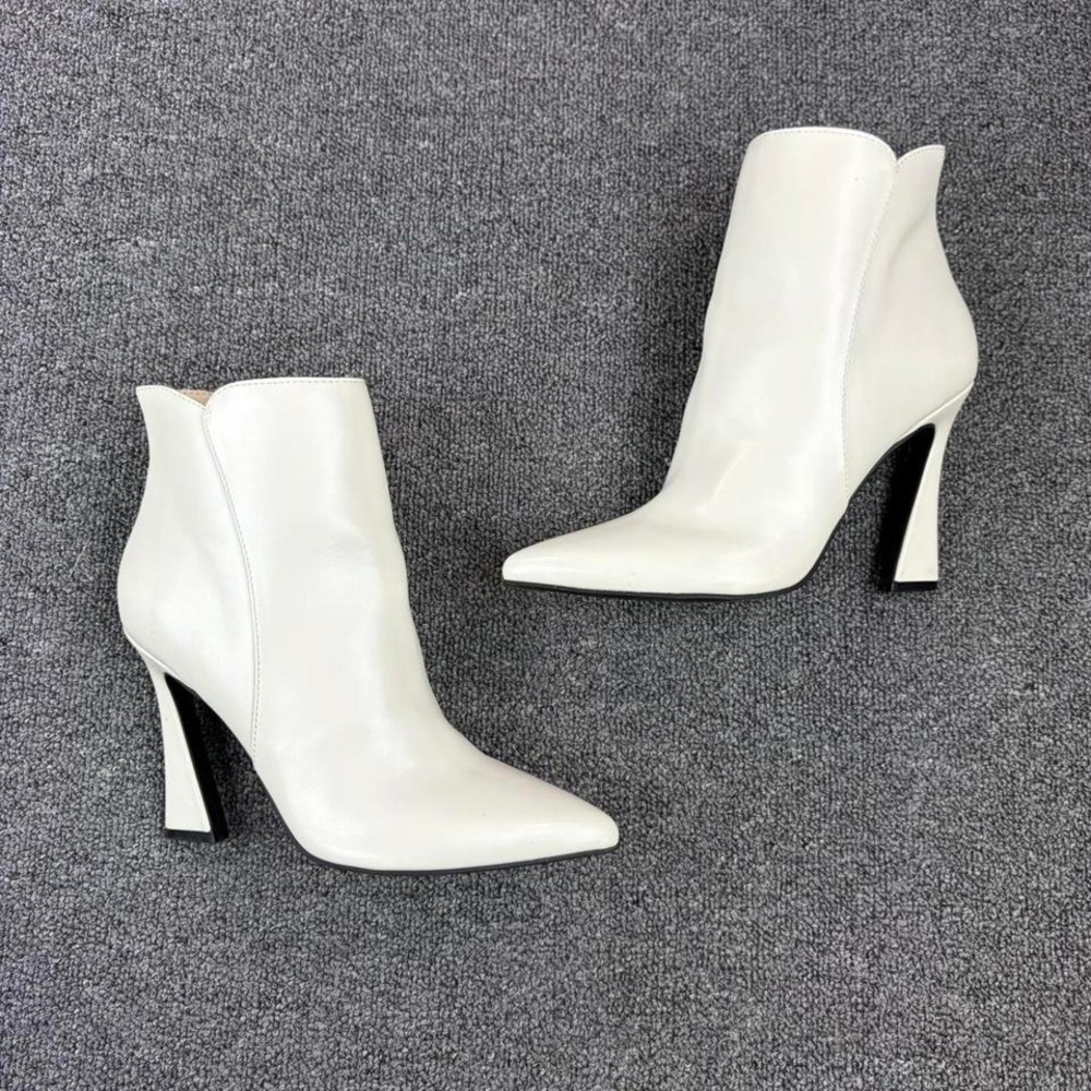 Nine West White Cream Pointed Toe Heeled Stiletto Ankle Booties Boots Size 9